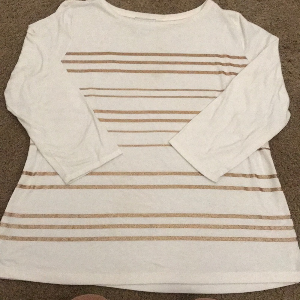 Mid sleeve top